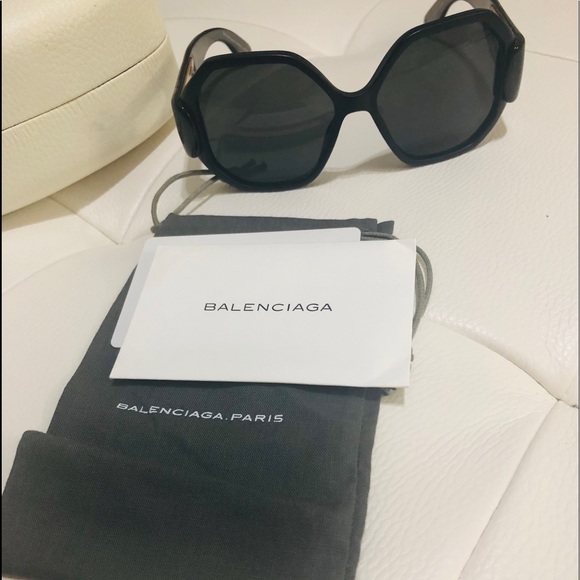 Balenciaga Accessories - Balenciaga authentic sunglasses 😎